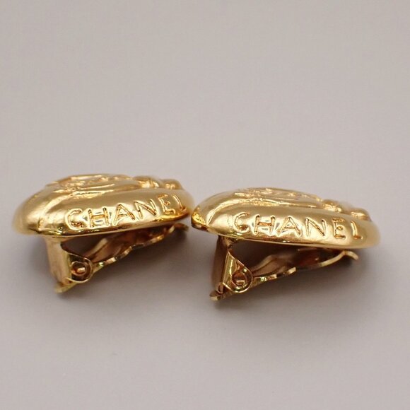 CHANEL Logo Mademoiselle Oval Button Earrings Clip-On Gold France 31RL320 - Picture 5 of 10